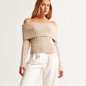 Abercrombie & Fitch Beige Off-the-Shoulder Sweater